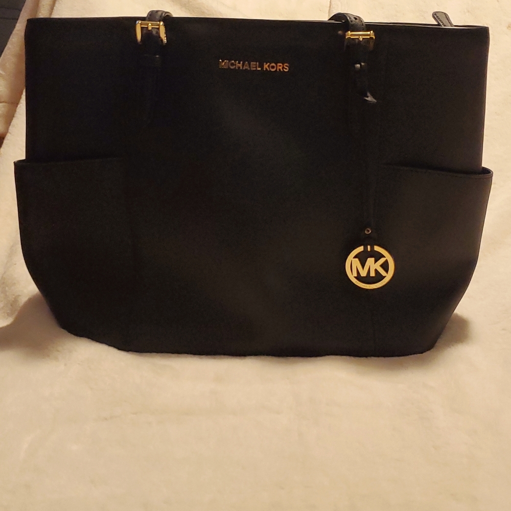 Michael Kors black jet set tote